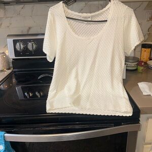Chic Ivory Women's Short Sleeve Top